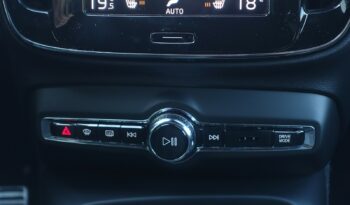 VOLVO XC 40 D3 2.0 L 150 CH R-DESIGN complet