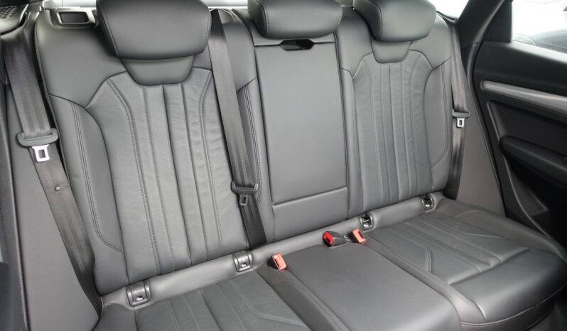 AUDI Q5 35 TDI 163 CH S-TRONIC SPORT complet