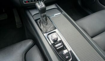 VOLVO XC 60 D4 2.0 L GEARTRONIC 163CH  MOMENTUM complet
