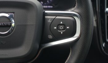 VOLVO XC 40 D4 2.0 L GEARTRONIC 190CH R-DESIGN complet