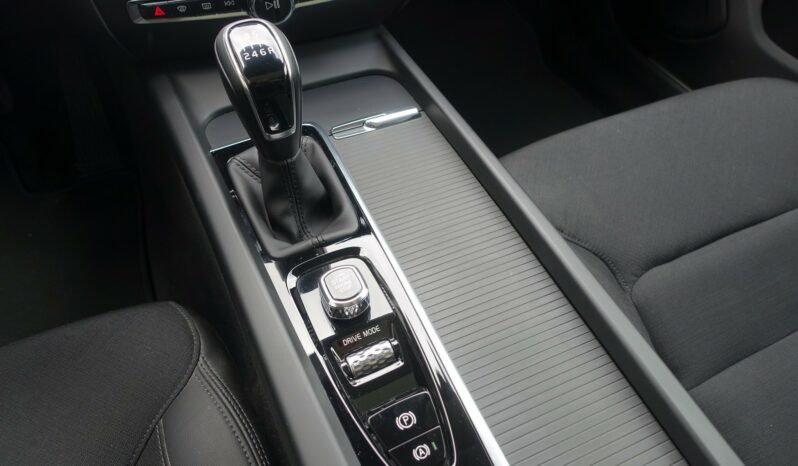 VOLVO V 60 D3 2.0 L  150CH MOMENTUM complet