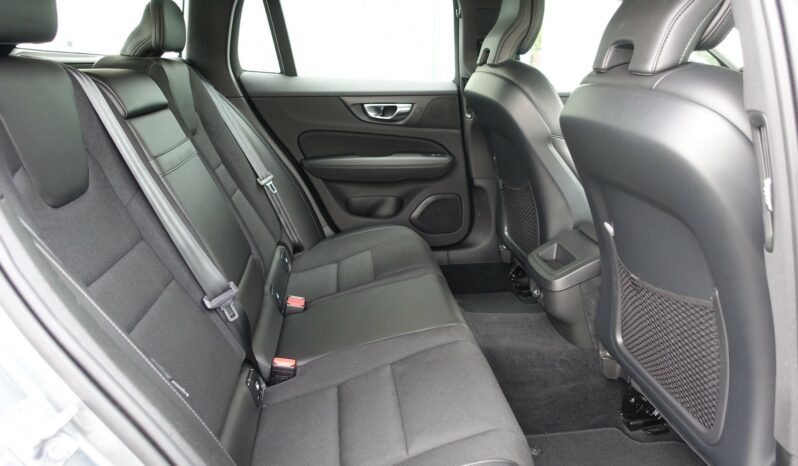 VOLVO V 60 D3 2.0 L GEARTRONIC 150CH MOMENTUM complet