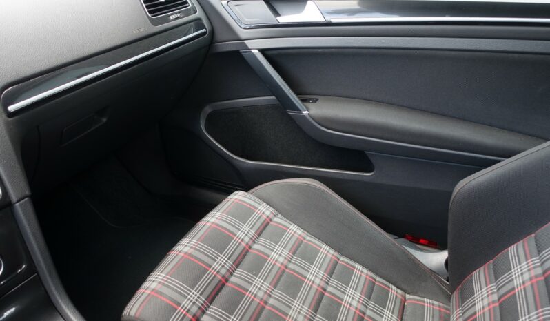 VOLKSWAGEN GOLF VII 2.0 GTI PERFORMANCE 230 CH complet