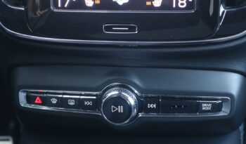 VOLVO XC 40 D3 2.0 L GEARTRONIC 150CH R-DESIGN complet