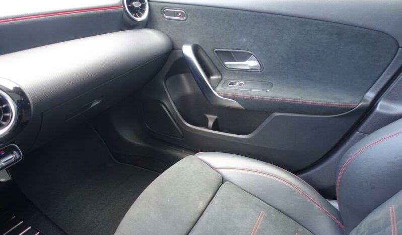 MERCEDES CLASSE A 200 D 150 CH 8G-DCT  AMG-LINE complet