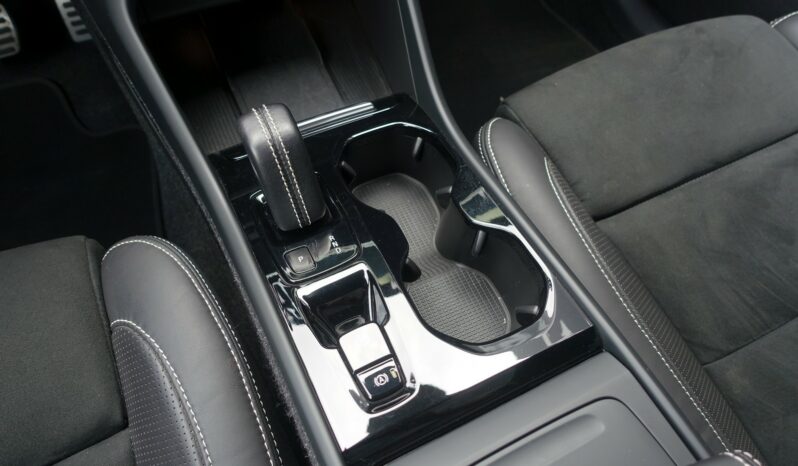 VOLVO XC 40 D3 2.0 L GEARTRONIC 150CH R-DESIGN complet