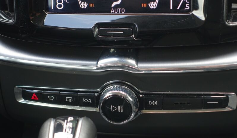 VOLVO XC 60 D4 2.0 L GEARTRONIC 163CH  MOMENTUM complet