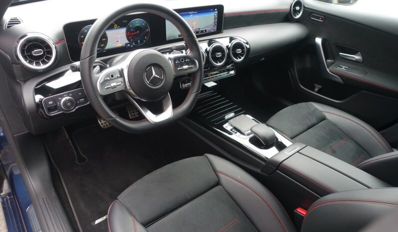 MERCEDES CLASSE A 180 D 7G-DCT  AMG-LINE complet