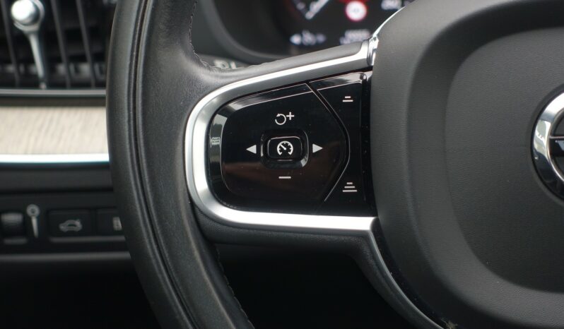 VOLVO XC 60 T6 HYBRIDE RECHARGEABLE GEARTRONIC AWD 340 CH INSCRIPTION complet