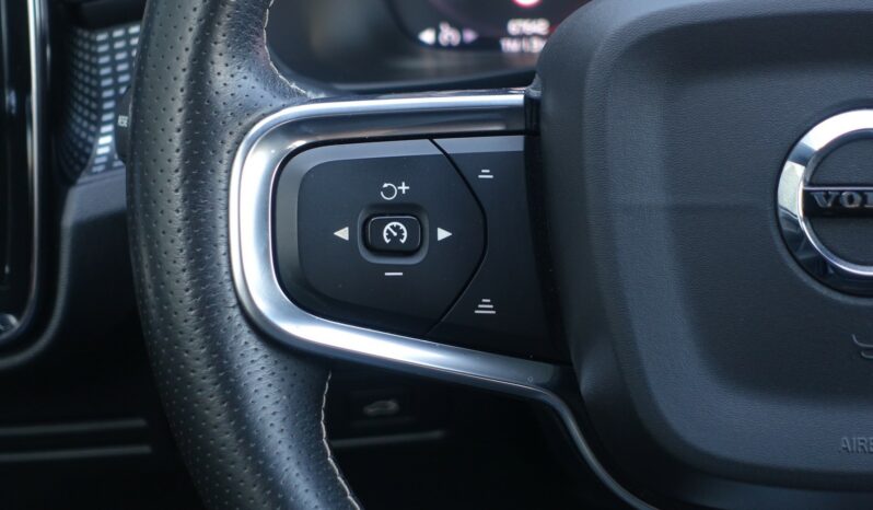 VOLVO XC 40 D3 2.0 L GEARTRONIC 150CH R-DESIGN complet