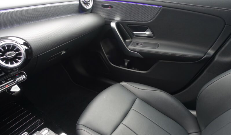 MERCEDES CLA SHOOTING BRAKE 180 D 8G-DCT complet
