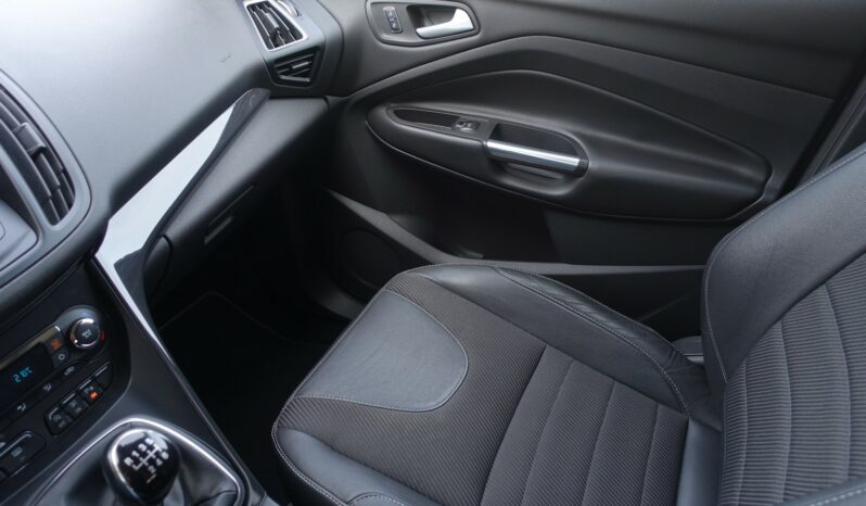 FORD KUGA 2.0 TDCI 16V 120 CH TITANIUM complet