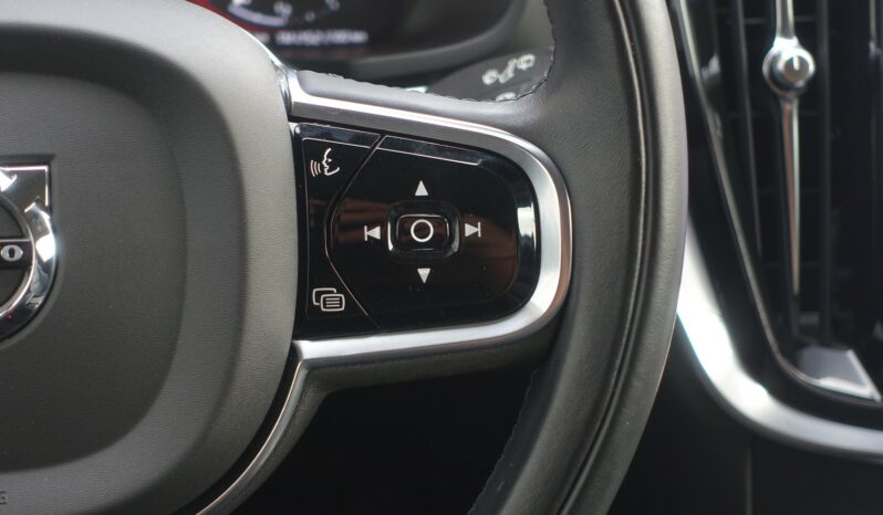 VOLVO V 60 D3 2.0 L 150CH MOMENTUM complet