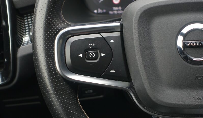 VOLVO XC 40 D3 2.0 L GEARTRONIC 150CH R-DESIGN complet