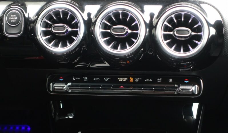 MERCEDES CLA 250 E SHOOTING BRAKE 262 CH EQ POWER HYBRIDE RECHARGEABLE 8G-DCT  AMG-LINE complet