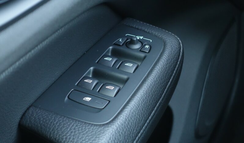 VOLVO V 60 D3 2.0 L GEARTRONIC 150CH MOMENTUM complet