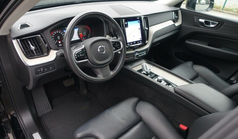VOLVO XC 60 T6 HYBRIDE RECHARGEABLE GEARTRONIC AWD 340 CH INSCRIPTION complet