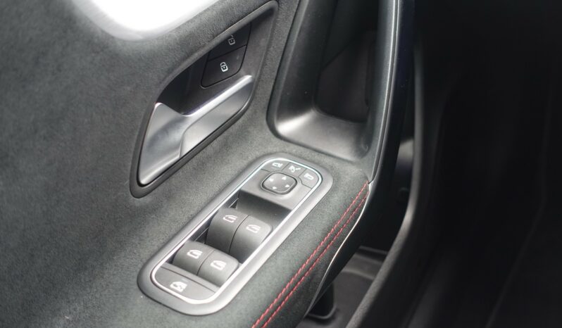 MERCEDES CLASSE CLA SHOOTING BRAKE 200 D 150 CH PHASE 2 AMG-LINE complet