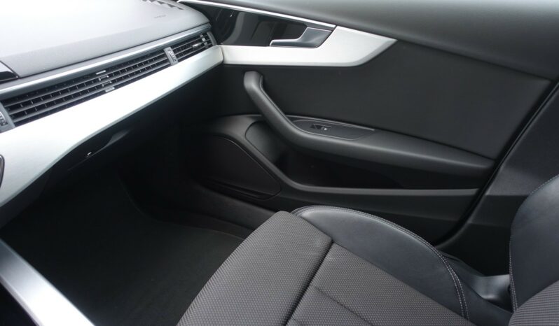 AUDI A4 BERLINE 30 TDI S-TRONIC MHEV S-LINE complet
