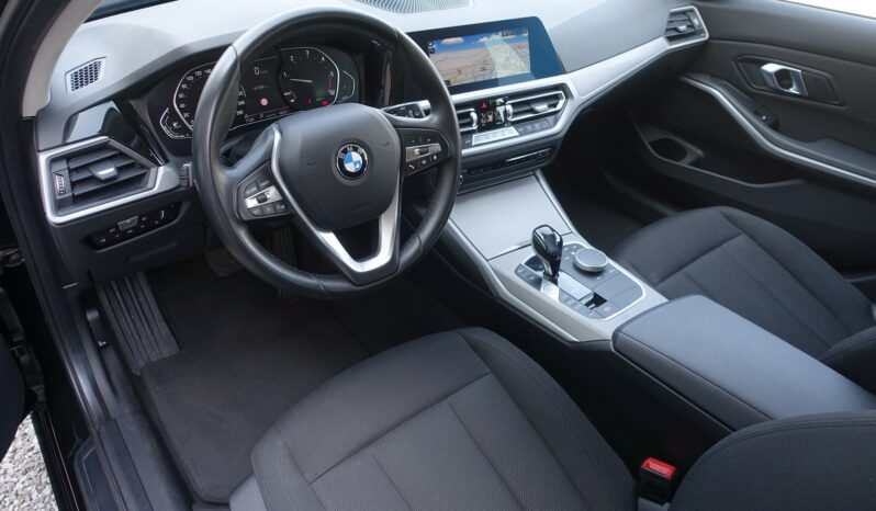BMW 318 DA TOURING DKG SERIE 3 150 CH MHEV BVA complet
