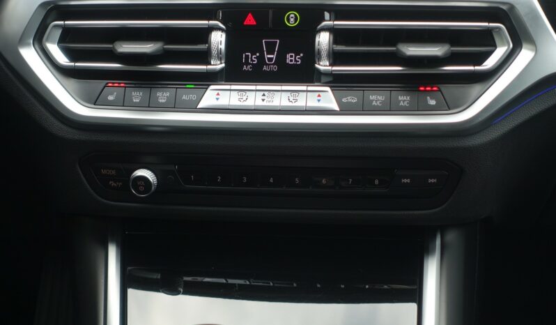 BMW 318 DA TOURING DKG SERIE 3 150 CH MHEV BVA complet