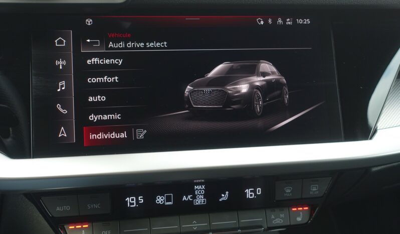 AUDI A3 SPORTBACK 45 COMPETITION TFSI E TRON S-TRONIC 245 CH HYBRIDE RECHARGEABLE  S-LINE complet