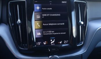 VOLVO XC 60 B4 2.0 L GEARTRONIC 197 CH MHEV MOMENTUM complet