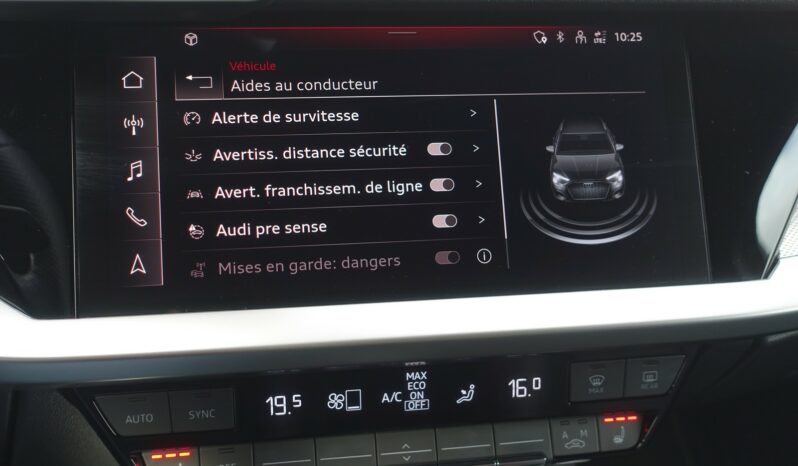 AUDI A3 SPORTBACK 45 COMPETITION TFSI E TRON S-TRONIC 245 CH HYBRIDE RECHARGEABLE  S-LINE complet