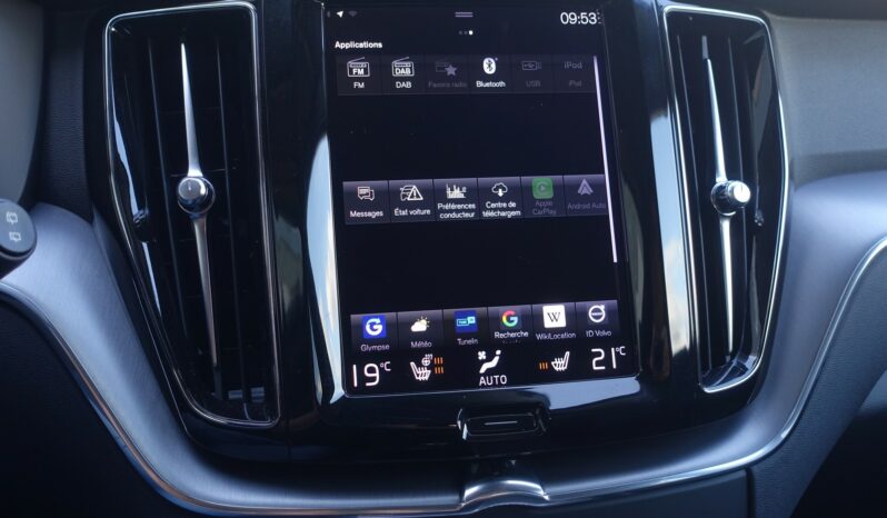 VOLVO XC 60 B4 2.0 L GEARTRONIC 197 CH MHEV MOMENTUM complet