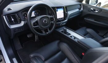 VOLVO XC 60 T8 AWD TWIN ENGINE HYBRIDE RECHARGEABLE GEARTRONIC 390 CH  R-DESIGN complet