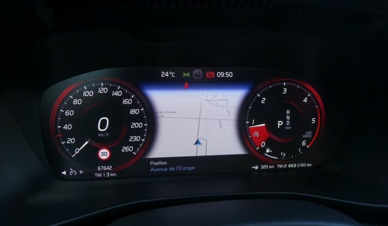VOLVO XC 40 D3 2.0 L GEARTRONIC 150CH R-DESIGN complet