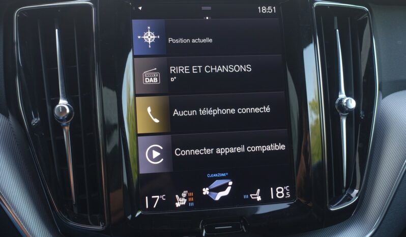 VOLVO XC 60 T8 AWD TWIN ENGINE HYBRIDE RECHARGEABLE GEARTRONIC 390 CH  R-DESIGN complet