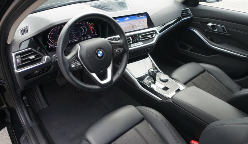 BMW 318 DA TOURING DKG SERIE 3 150 CH MHEV BVA complet