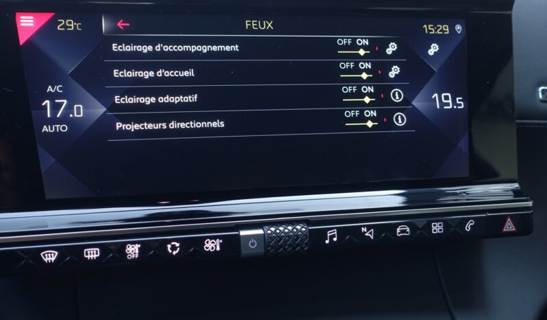 DS7 CROSSBACK HDI EAT8 130 CH SO-CHIC RIVOLI complet