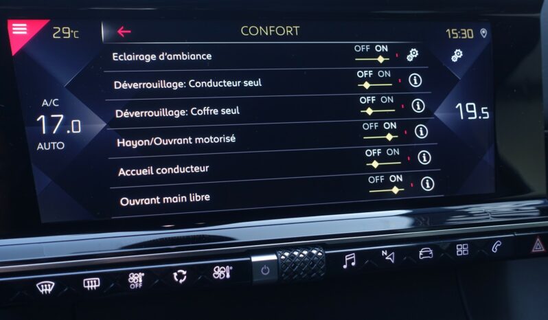 DS7 CROSSBACK HDI EAT8 130 CH SO-CHIC RIVOLI complet
