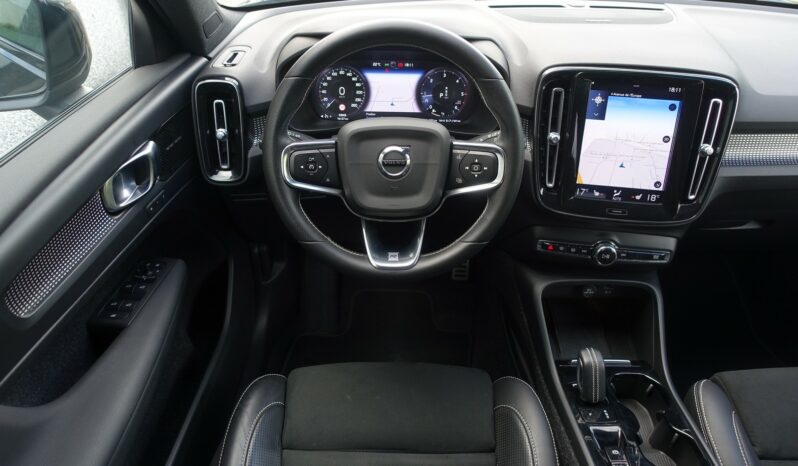 VOLVO XC 40 D4 2.0 L GEARTRONIC 190CH R-DESIGN complet