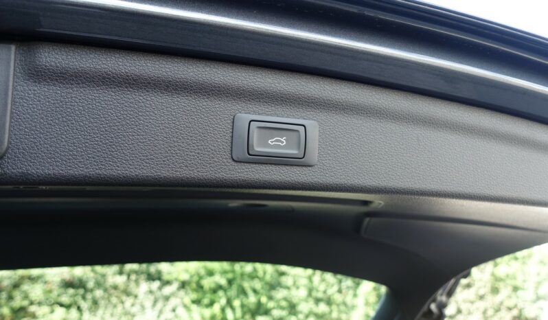 AUDI Q3 35 TDI 150 CH S-TRONIC  S-LINE complet