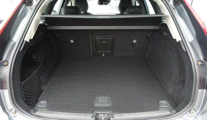 VOLVO XC 60 D4 2.0 L GEARTRONIC 163CH  MOMENTUM complet
