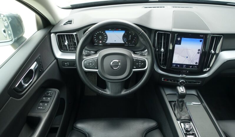 VOLVO XC 60 D4 2.0 L GEARTRONIC 163CH  MOMENTUM complet