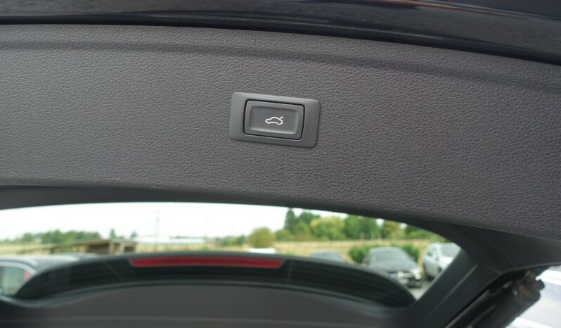 AUDI Q5 35 TDI 163 CH S-TRONIC SPORT complet