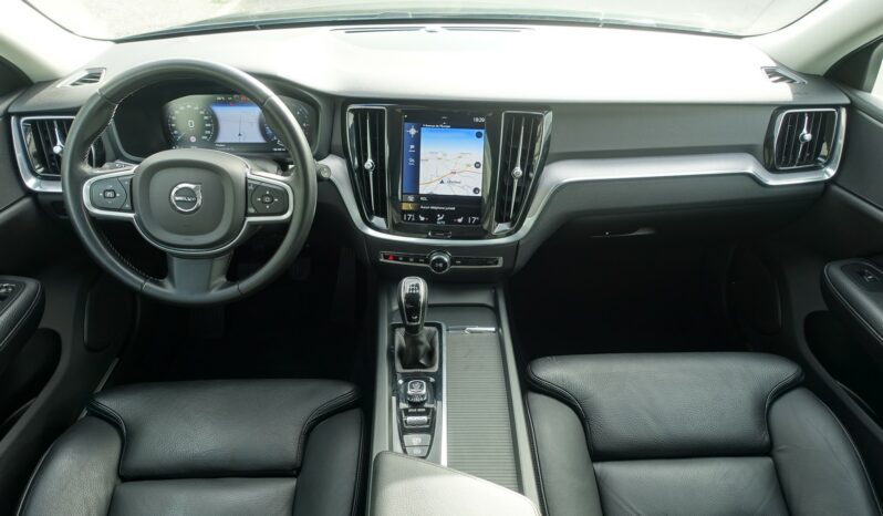 VOLVO V 60 D3 2.0 L  150CH MOMENTUM complet
