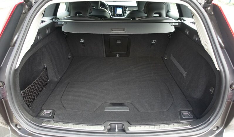 VOLVO V 60 D3 2.0 L  150CH MOMENTUM complet