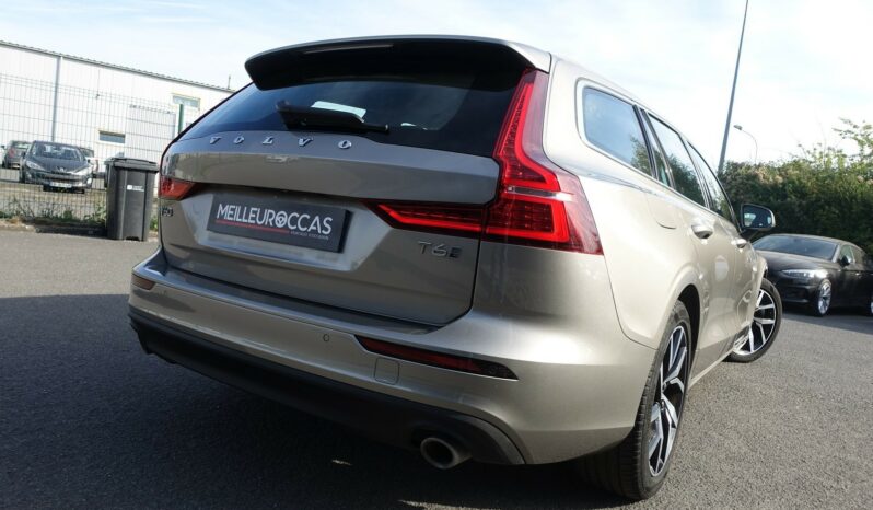 VOLVO V 60 T6 AWD HYBRIDE RECHARGEABLE GEARTRONIC PHEV 340 CH  MOMENTUM complet