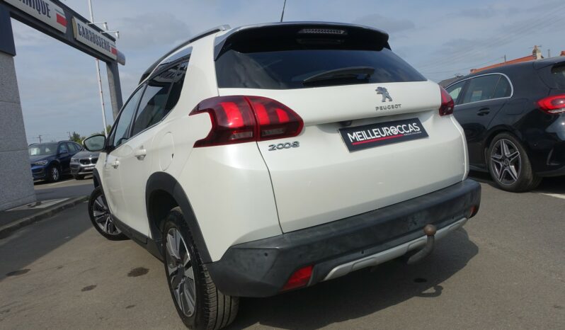 PEUGEOT 2008 1.5 L BLUE HDI 102 CH complet