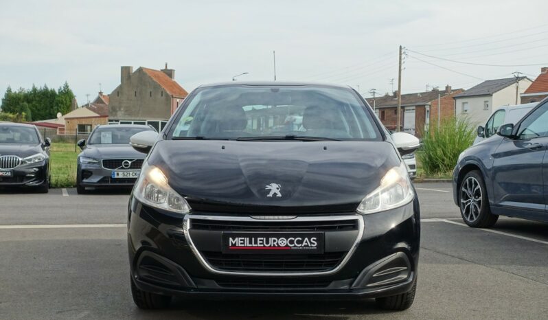 PEUGEOT 208 1.6L HDI 75CH 5 PORTES  LIKE complet