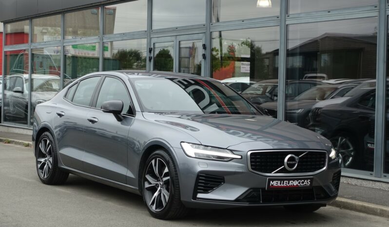 VOLVO S 60 T8 AWD GEARTRONIC 303CH + 87 CH HYBRIDE RECHARGEABLE R-DESIGN complet