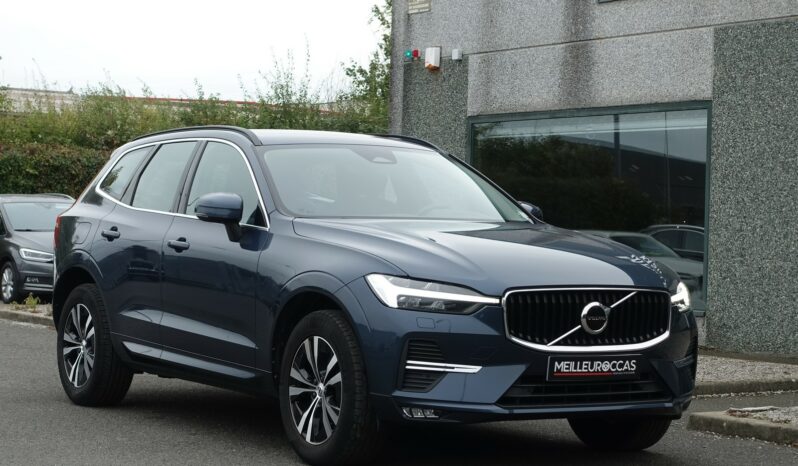 VOLVO XC 60 B4 2.0 L GEARTRONIC 197 CH MHEV  MOMENTUM complet