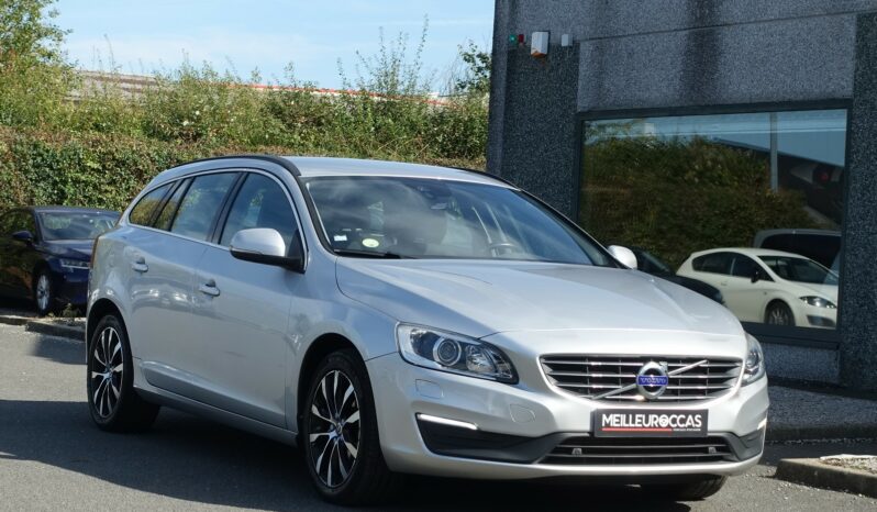 VOLVO V60 1 PHASE 2.0L TDI D4 GEARTRONIC 190CH  MOMENTUM complet