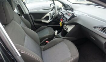PEUGEOT 208 1.6L HDI 75CH 5 PORTES  LIKE complet