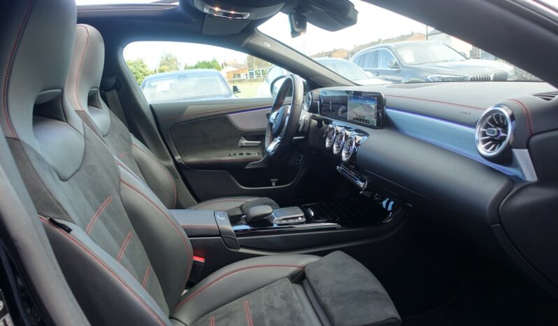 MERCEDES CLA 180D SHOOTING BRAKE 8G-DCT ( Break )  AMG-LINE complet
